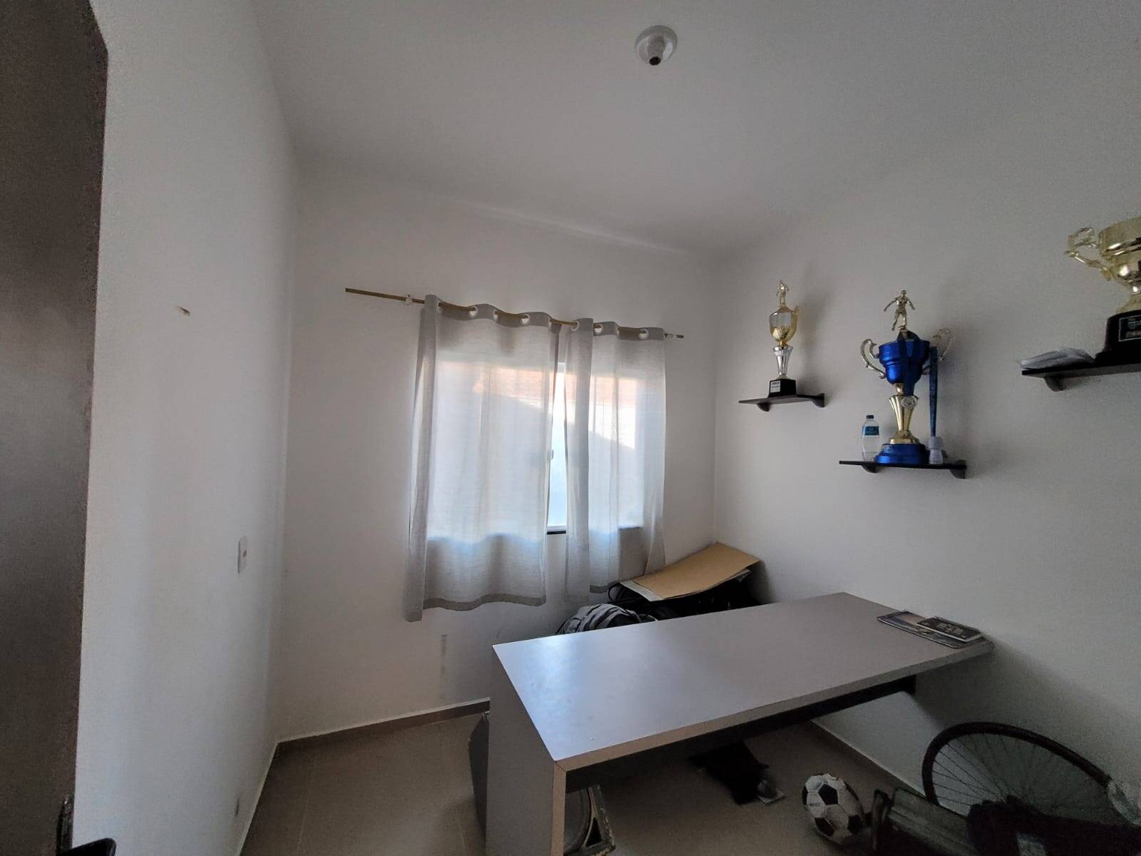 Casa à venda com 2 quartos, 140m² - Foto 13