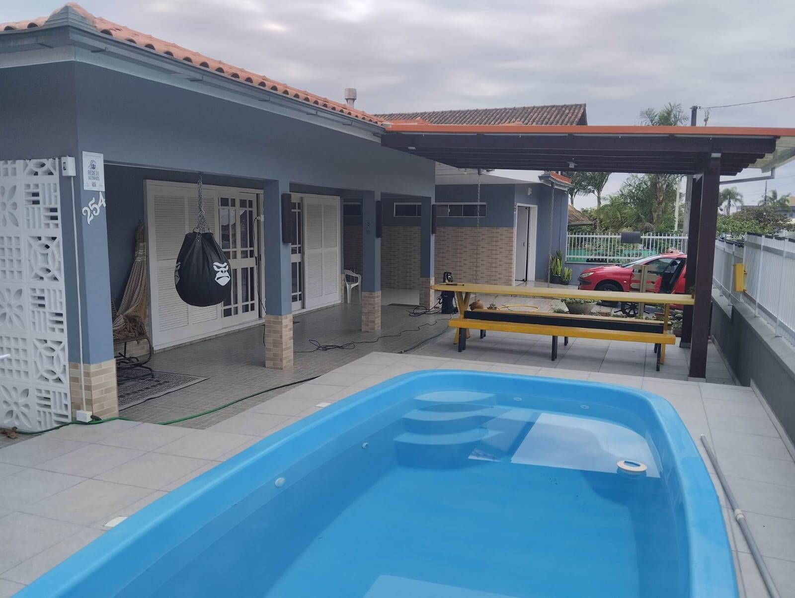 Casa à venda com 3 quartos, 240m² - Foto 4