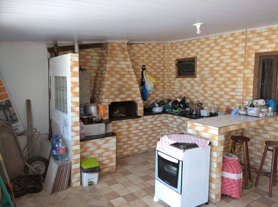 Casa à venda com 3 quartos, 130m² - Foto 2